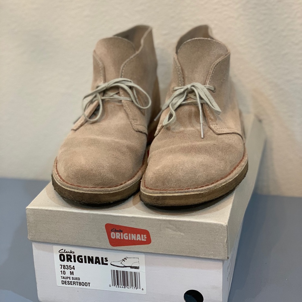 Clarks Originals Taupe Suede Desert Boot SZ 10